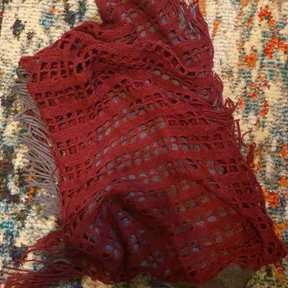 Perfectly knit, infinity scarf!! - Picture 4 of 9